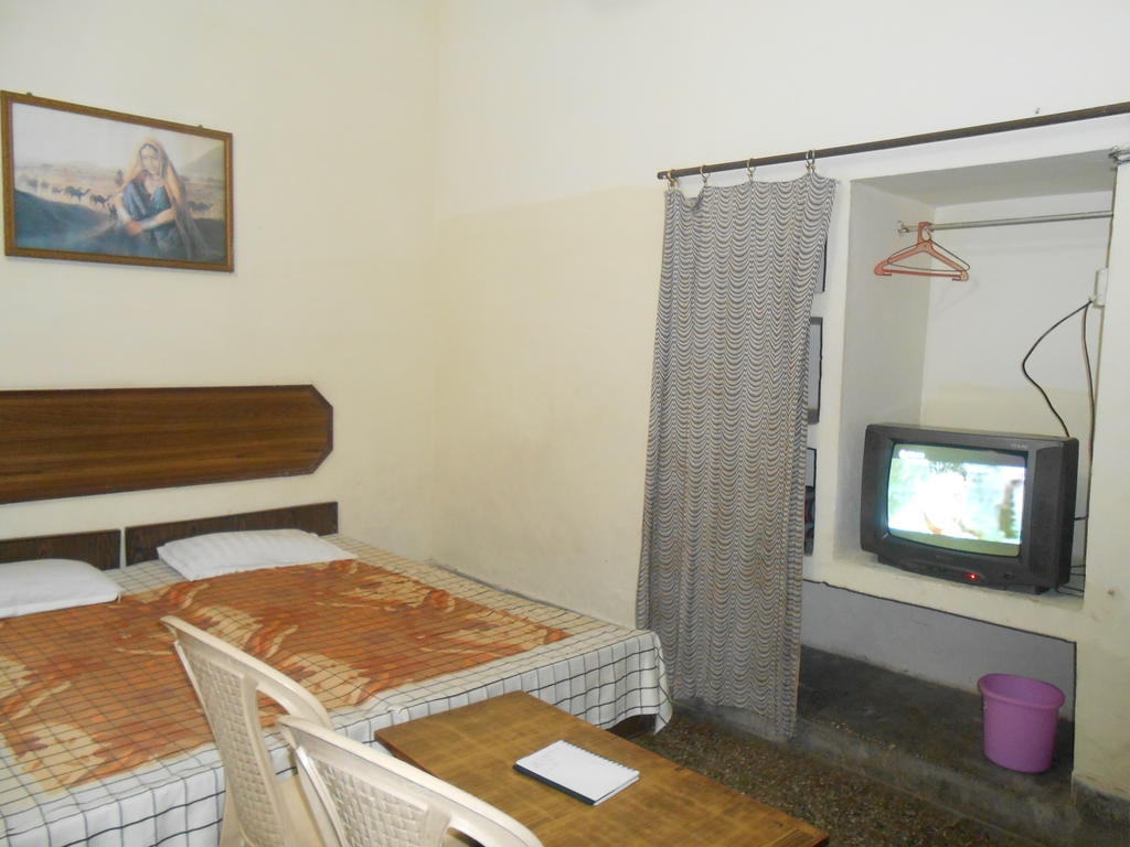 Gaurav Guest House Mathura Room photo